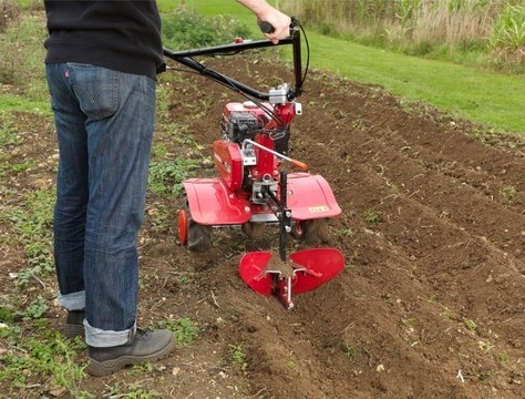prawidłowe przygotowania gleby do nowego sezonu wegetacyjnego